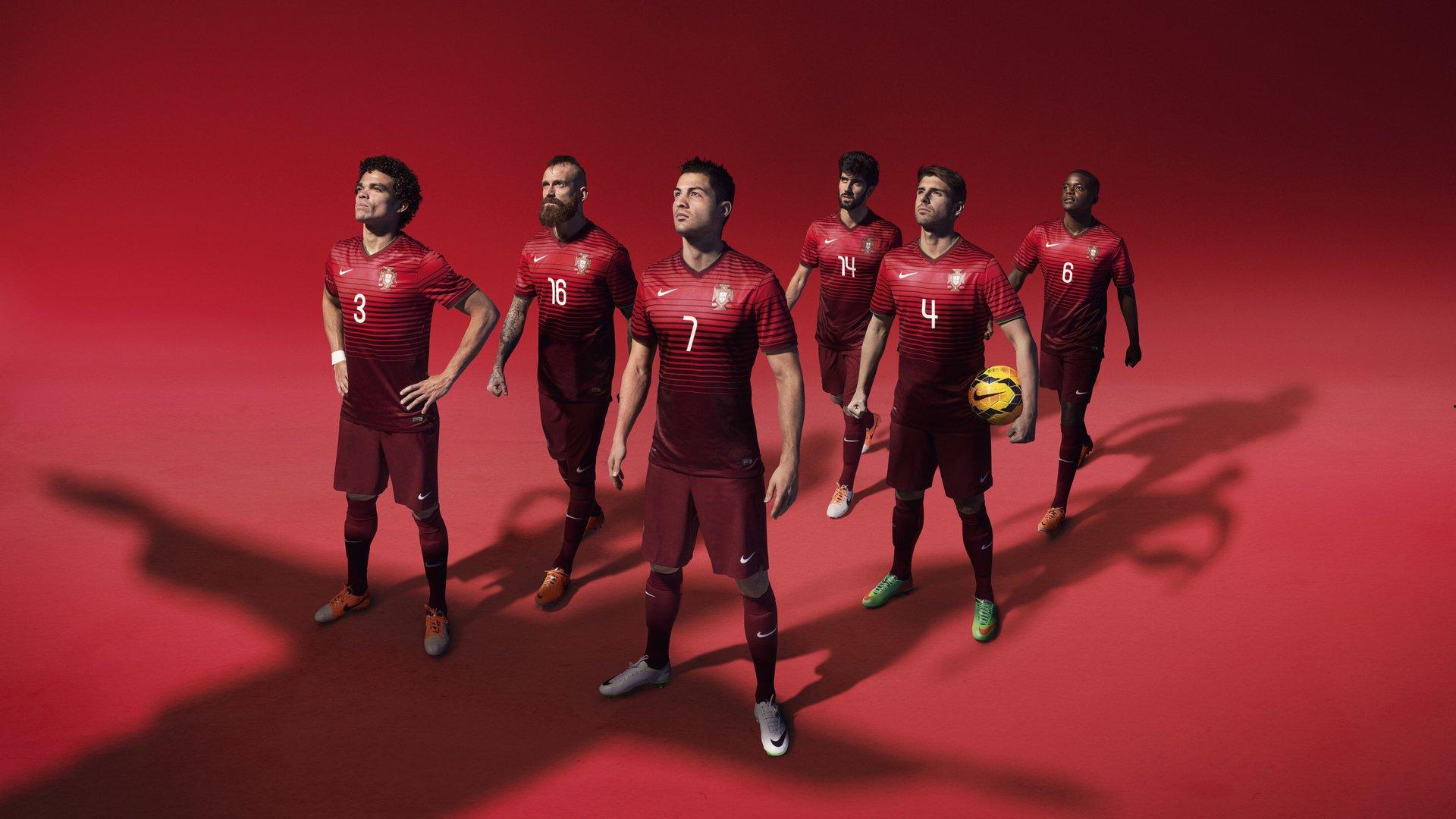 日本男足公布十月大名单,远藤航担纲核心,三笘薰因伤缺阵,新锐中村敬斗首获召唤