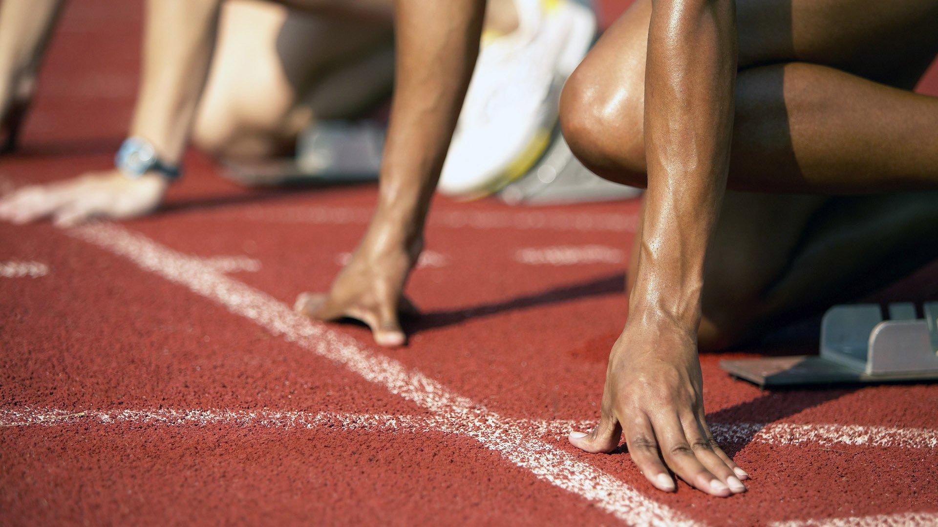 弗里克与巴萨高层敲定夏窗蓝图,左脚中卫、边锋、中锋成三大核心引援目标